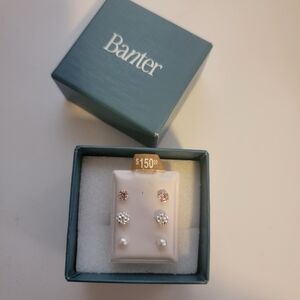 Brand new 3 pairs of 10k gold earrings.